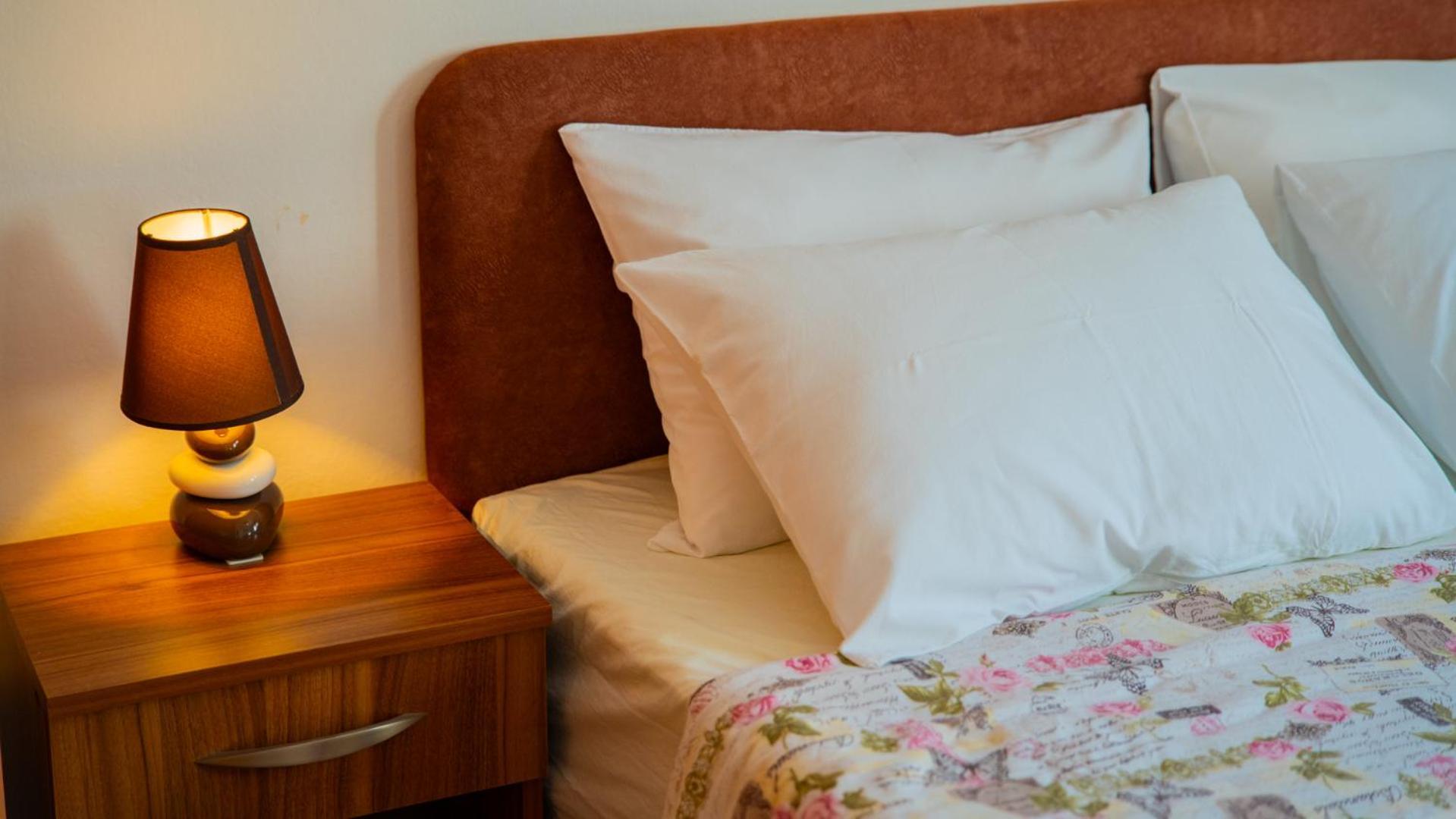 Apartmani Ana Тиват Екстериор снимка