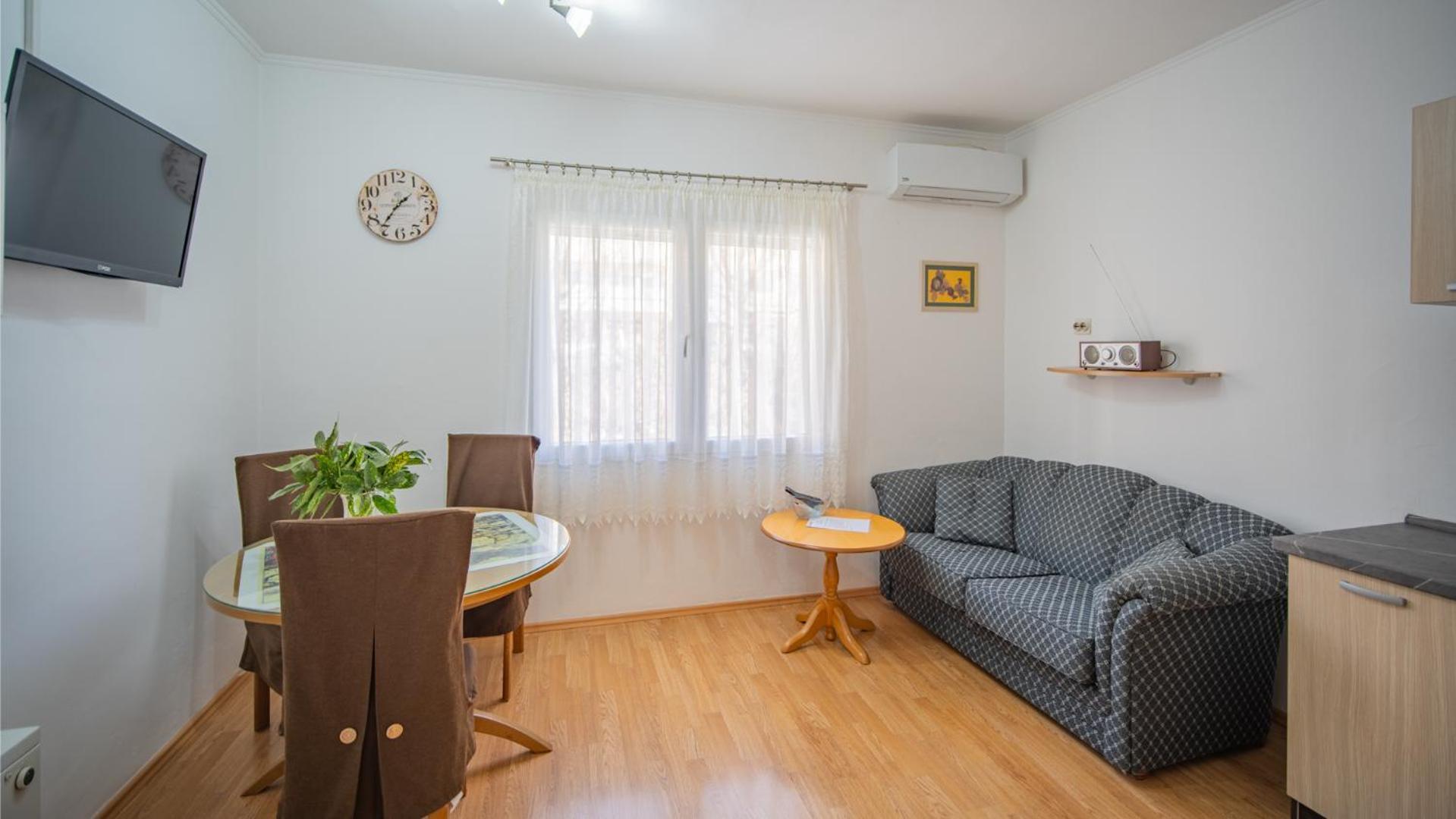 Apartmani Ana Тиват Екстериор снимка